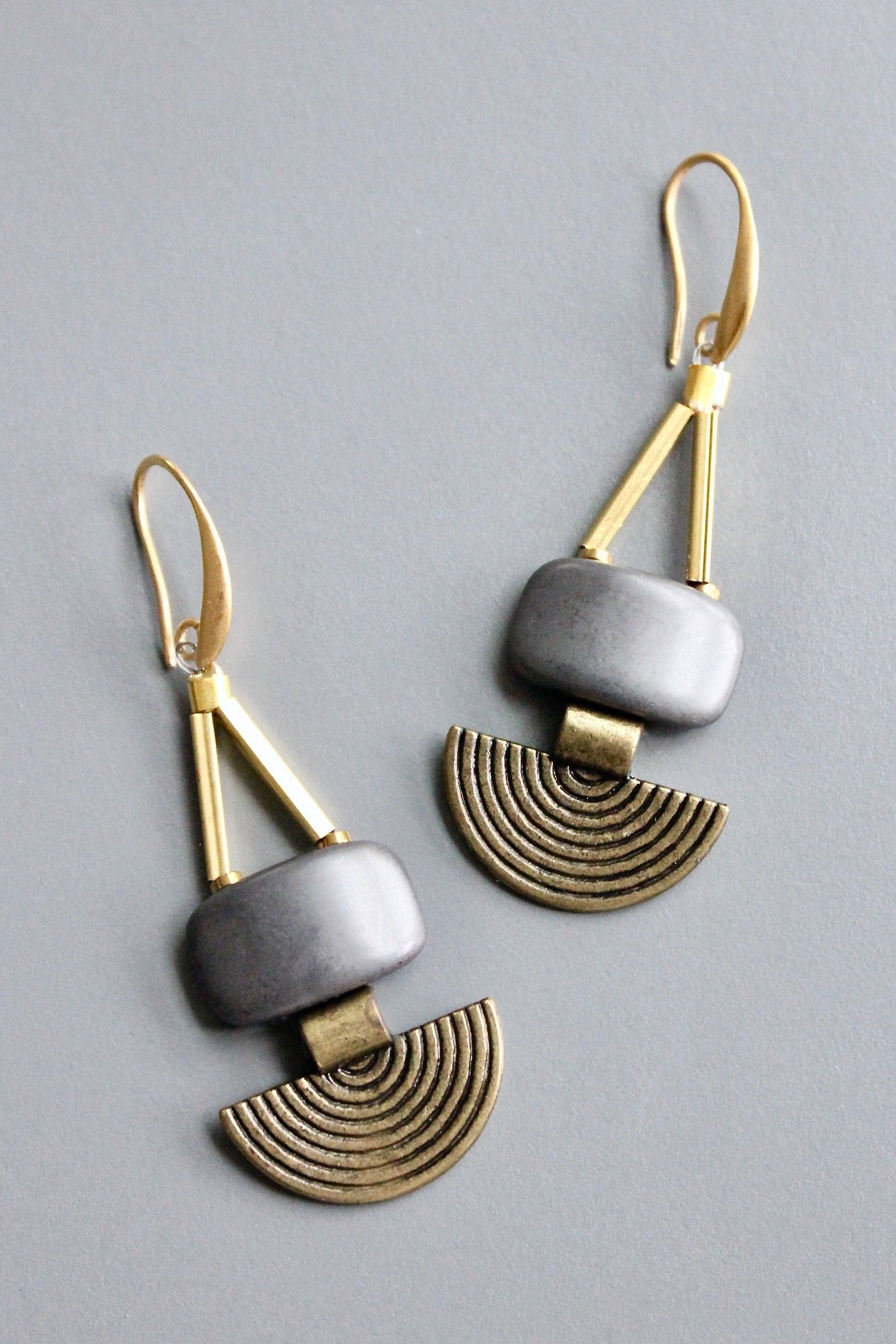 David Aubrey Jewelry - HYLE42 Artdeco Hematite Earrings