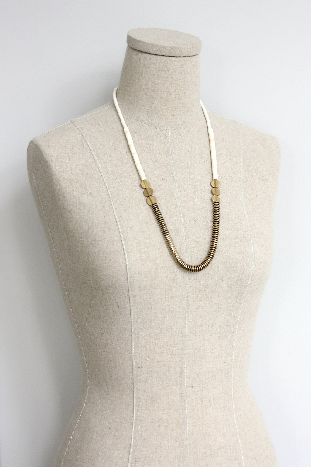 David Aubrey Jewelry - ISL126 Gold Hematite and White Disc Necklace