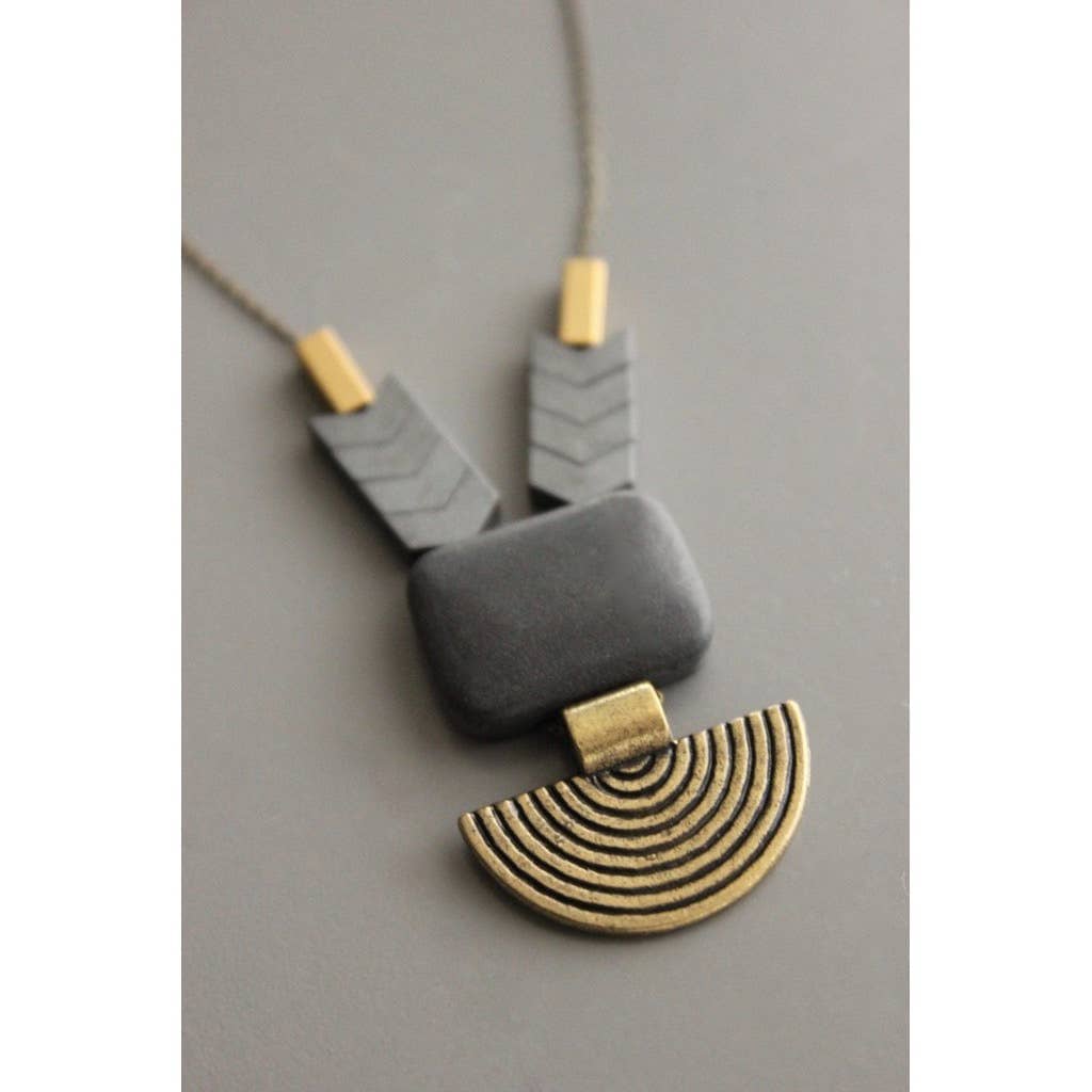 David Aubrey Jewelry - XIN318 Black Agate Geometric Pendant Necklace