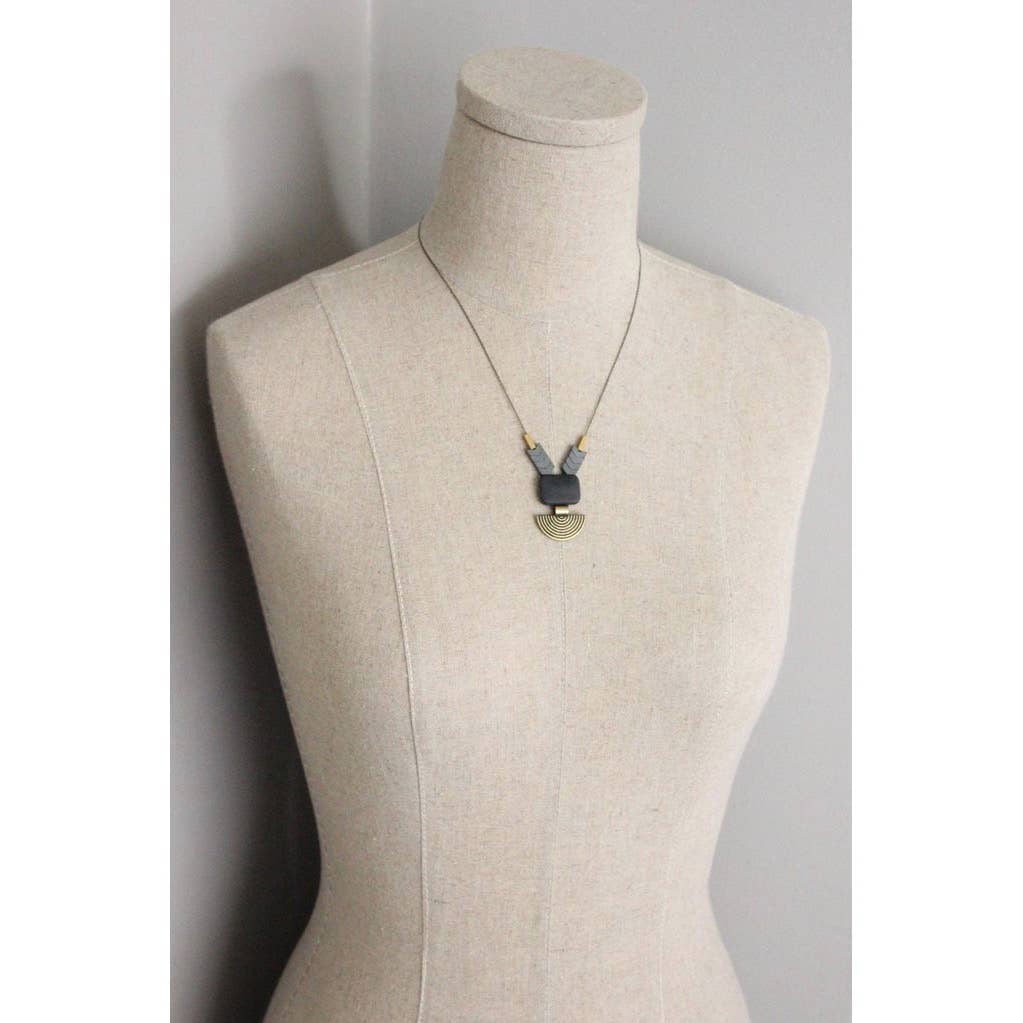 David Aubrey Jewelry - XIN318 Black Agate Geometric Pendant Necklace