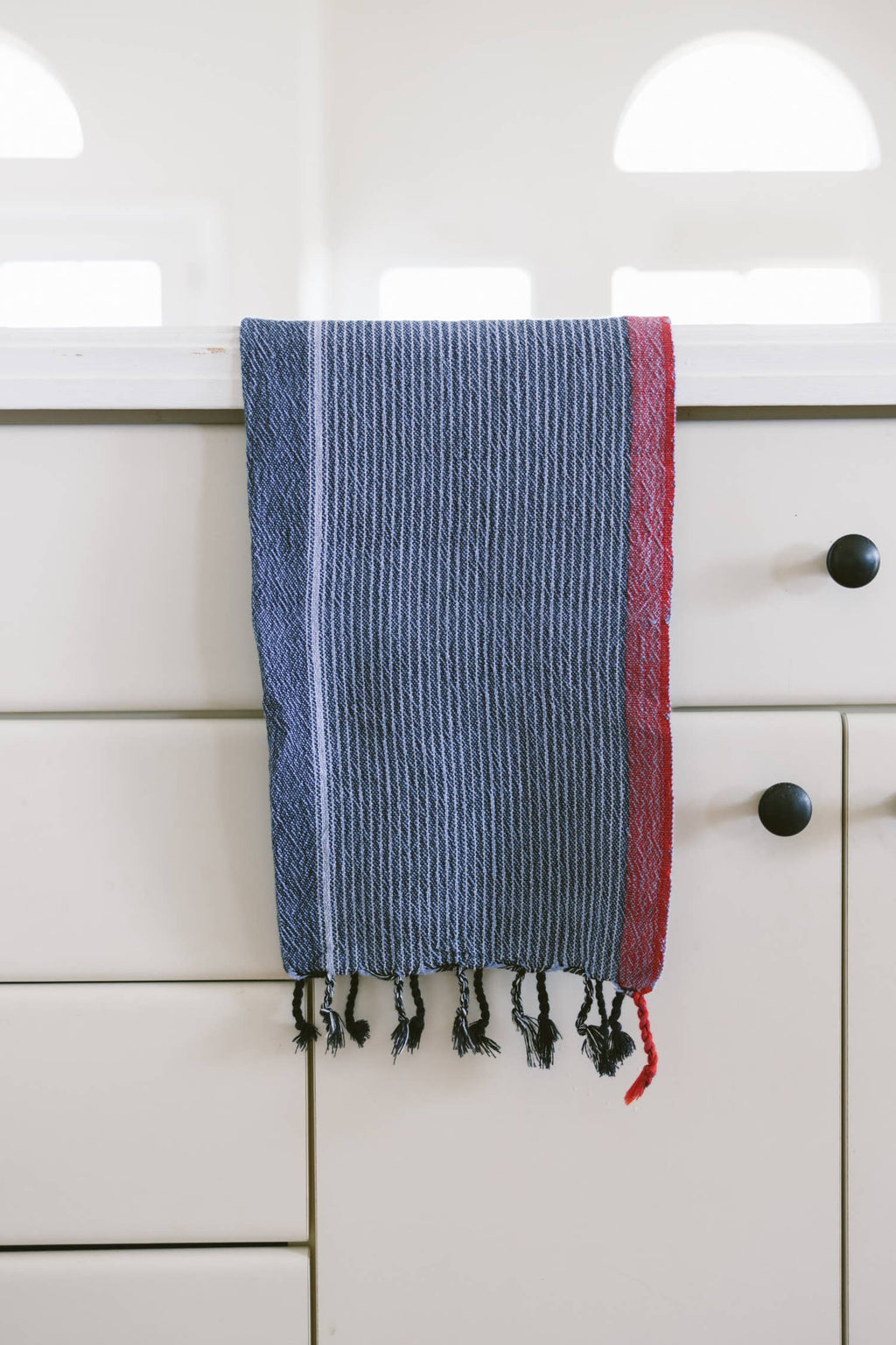 Home and Loft - Indigo Tribeca Hand Towel