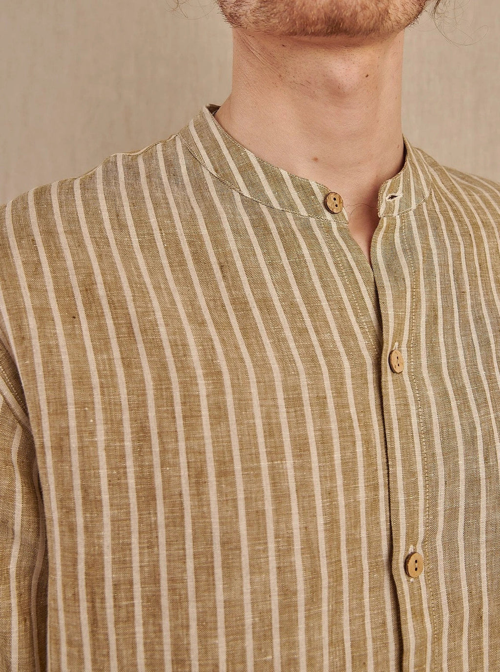 Monty Mandarin Shirt in Striped Linen