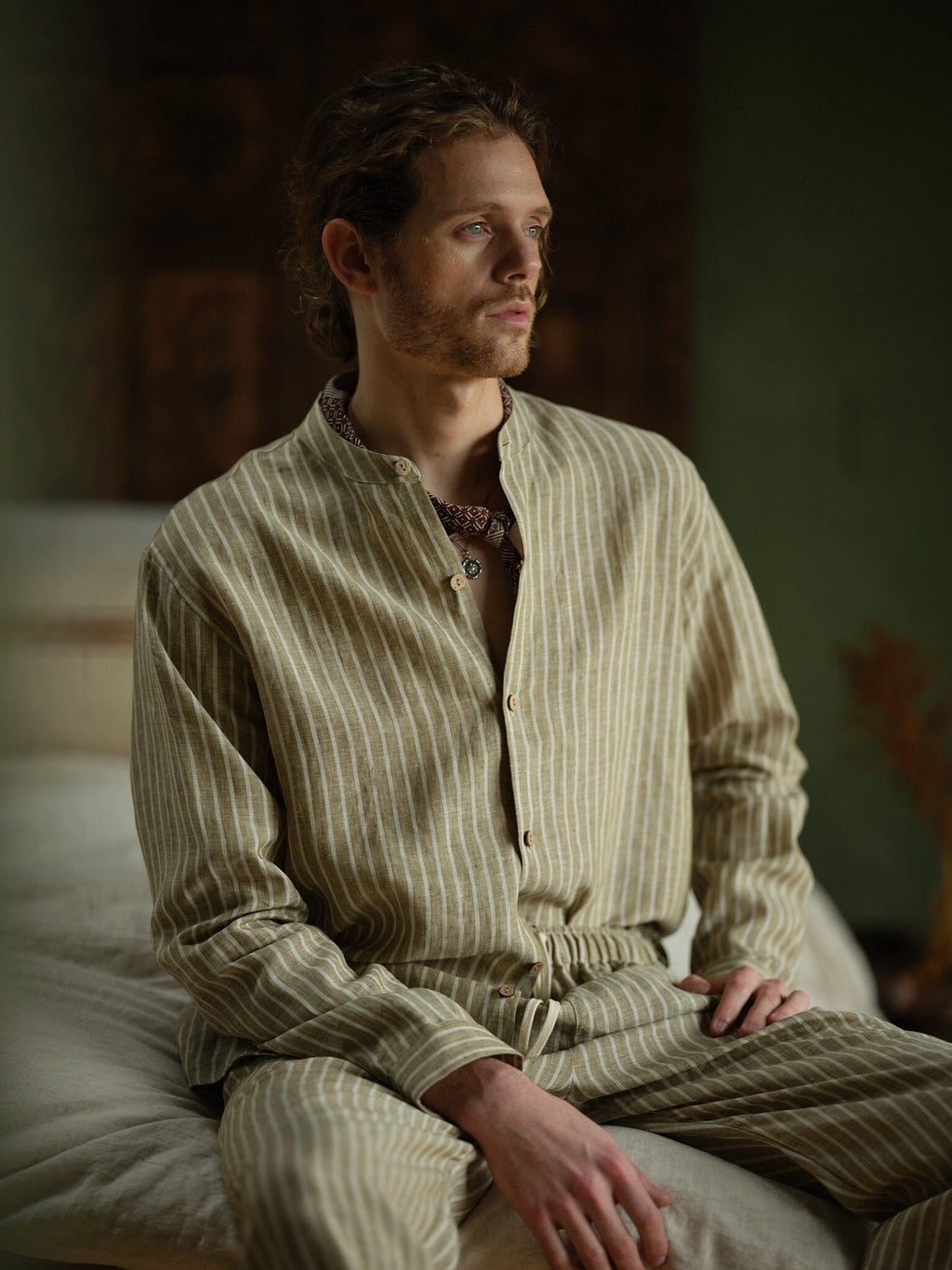Monty Mandarin Shirt in Striped Linen